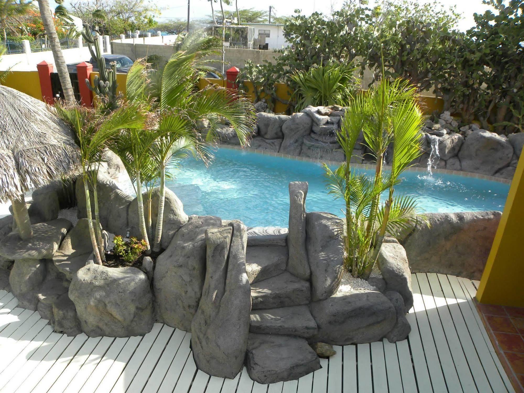 Sea Breeze Apartments Pos Chiquito Kültér fotó